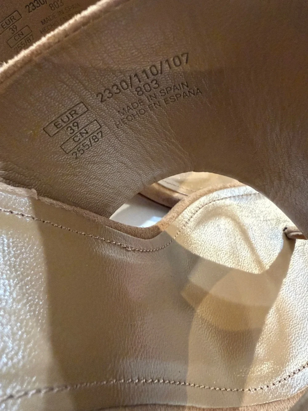 ZARA Women's Toe Post Heeled Leather Sandals NWOT | Size 39 - Picture 2 of 10